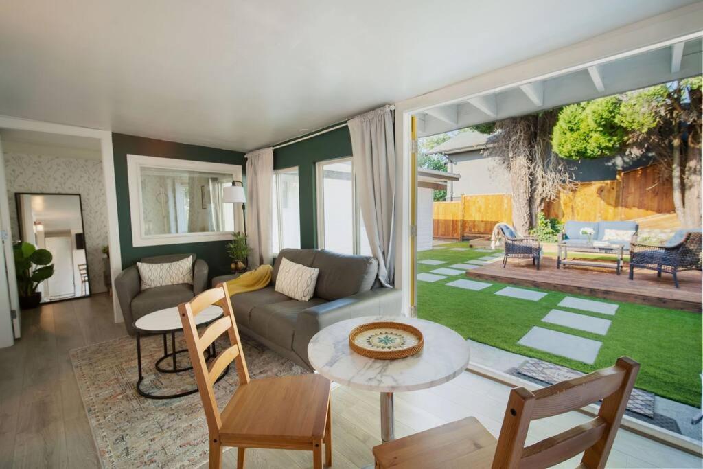 King Garden Suite/20 Mins To Dwntwn Vancouvr/Petok Βόρειο Βανκούβερ Εξωτερικό φωτογραφία